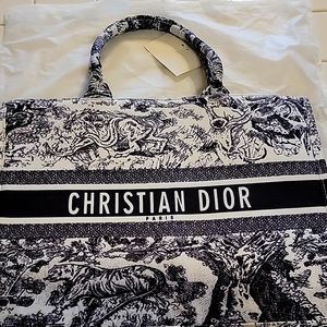 New C.D. Tote